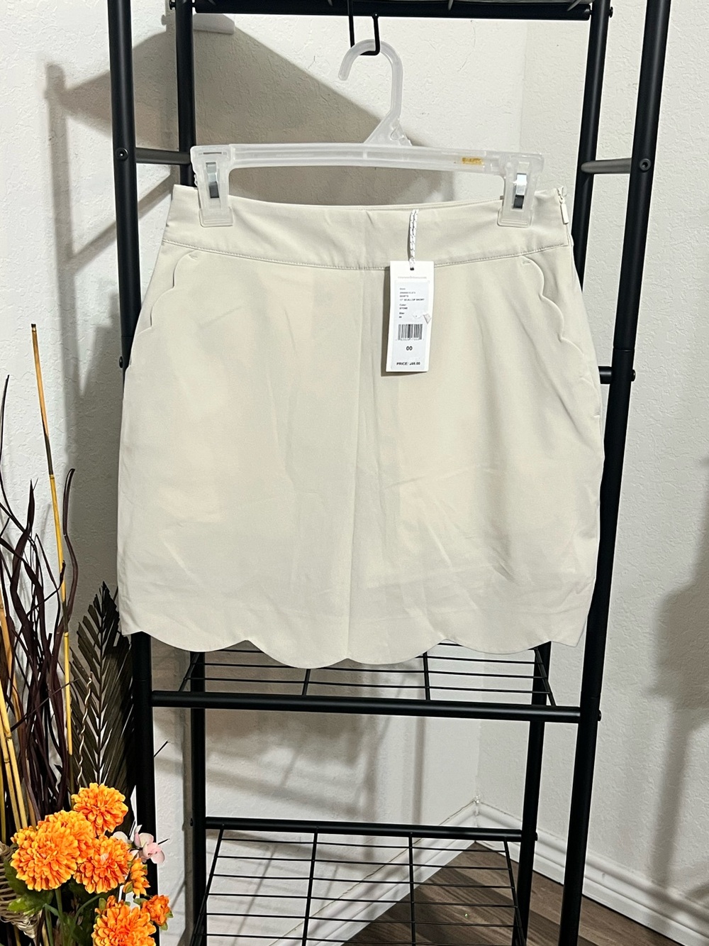 NWT Vineyark Vines Performance Mini Skirt Skort - Cream